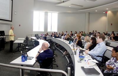 Steve Luck, PhD presenting at ERP Boot Camp 2018