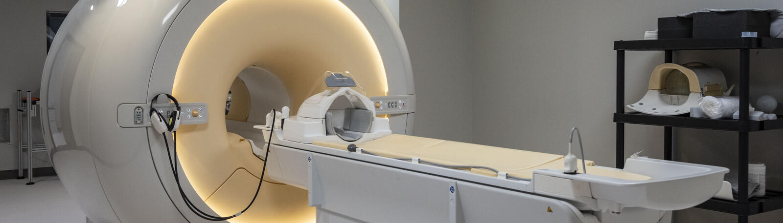 photo of the mri machine at wright state